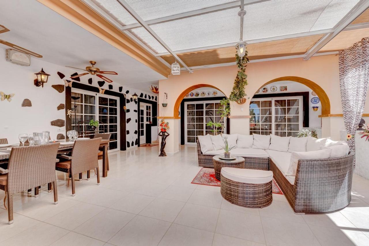 Beautiful Apartment In Terrazas Del Duque I Адехе Екстериор снимка