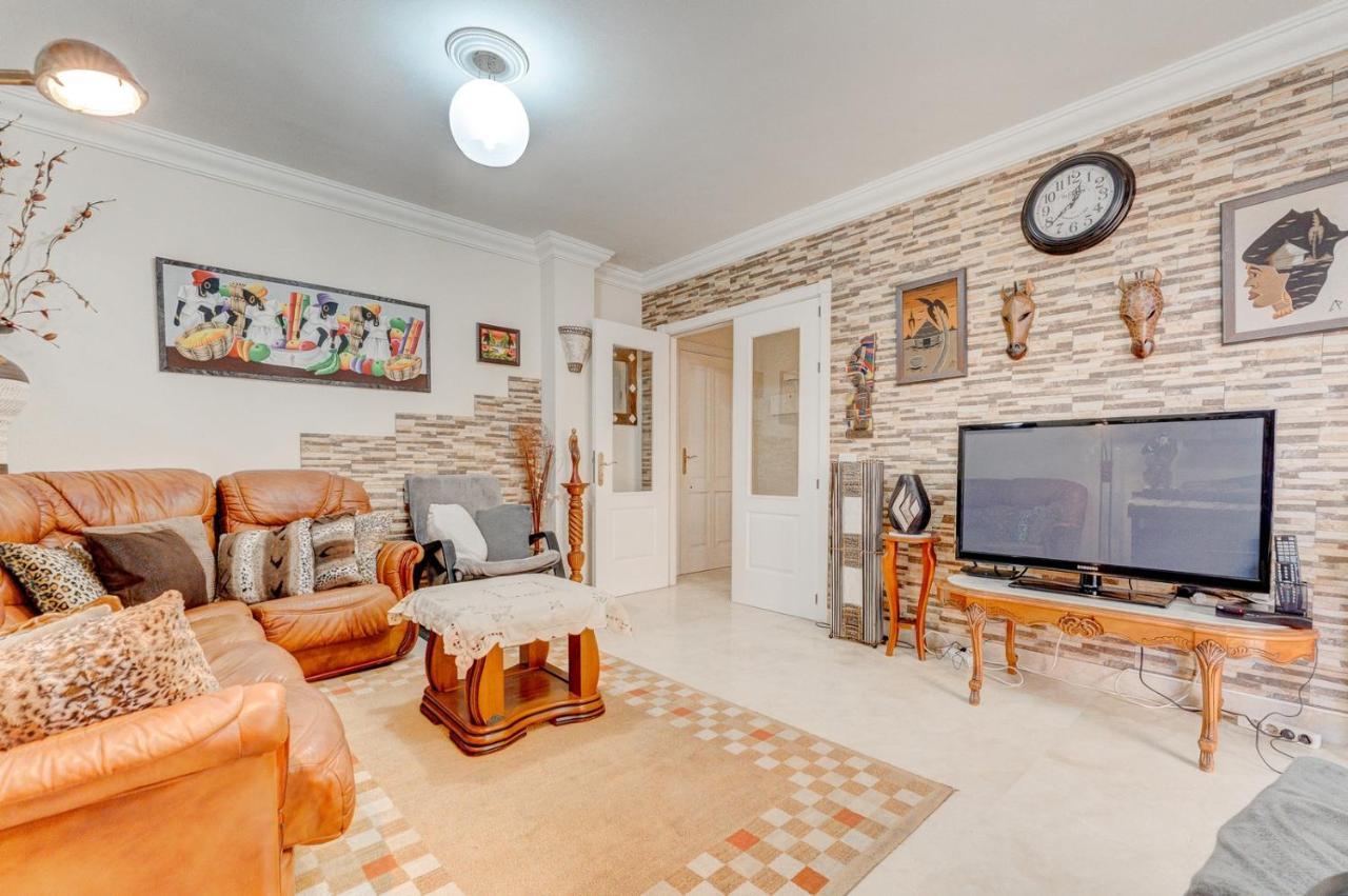 Beautiful Apartment In Terrazas Del Duque I Адехе Екстериор снимка