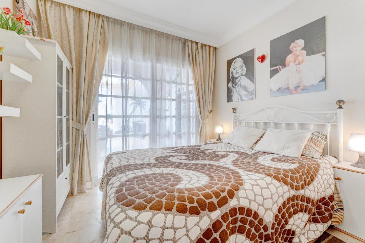 Beautiful Apartment In Terrazas Del Duque I Адехе Екстериор снимка