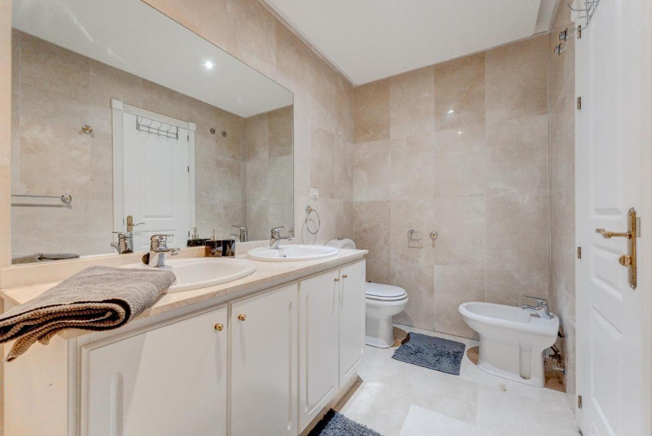 Beautiful Apartment In Terrazas Del Duque I Адехе Екстериор снимка