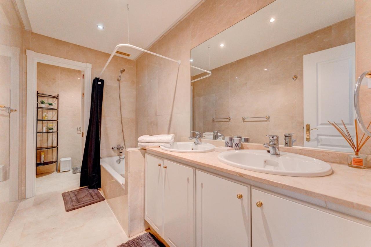 Beautiful Apartment In Terrazas Del Duque I Адехе Екстериор снимка